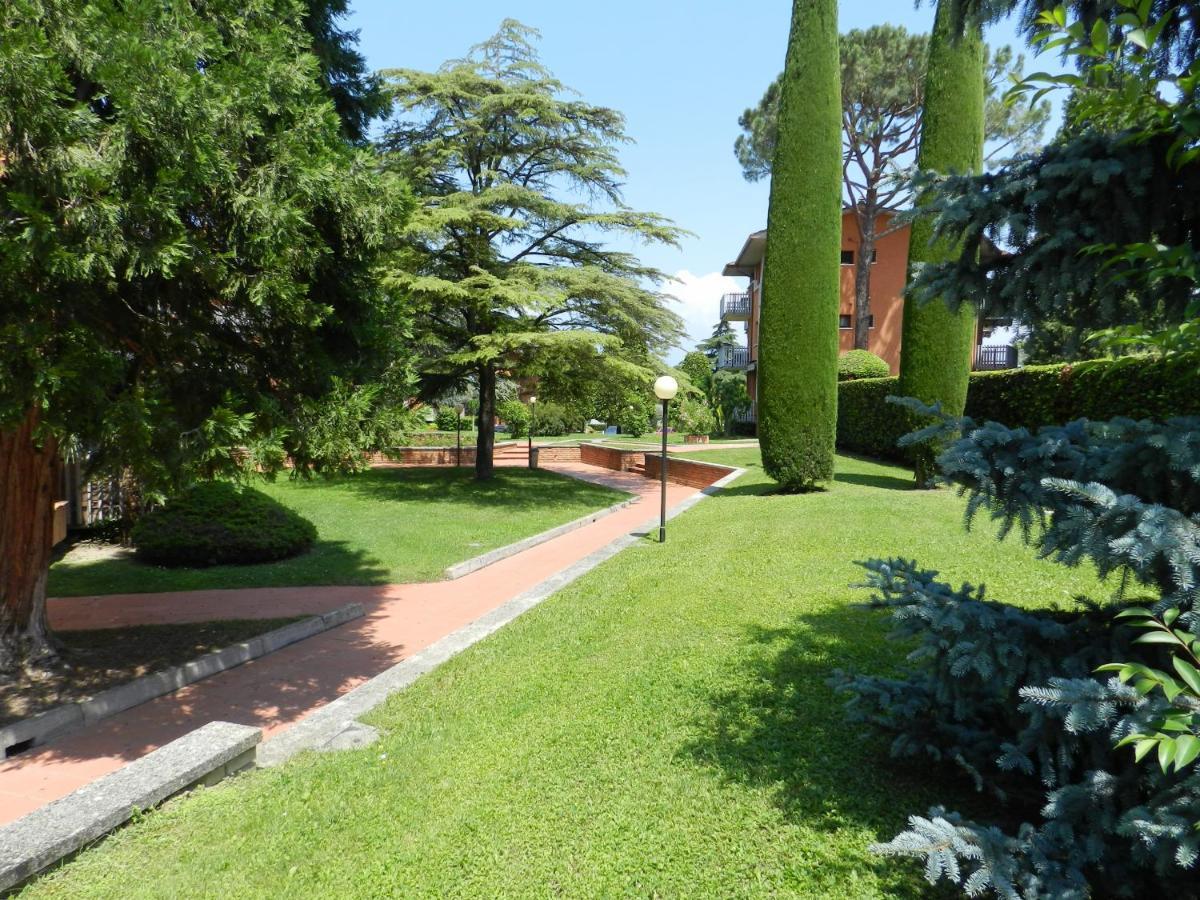 Al Girasole Apartman Peschiera del Garda Kültér fotó